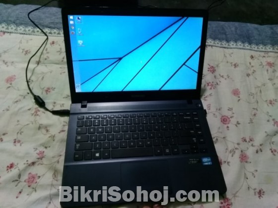 Samsung Laptop 14